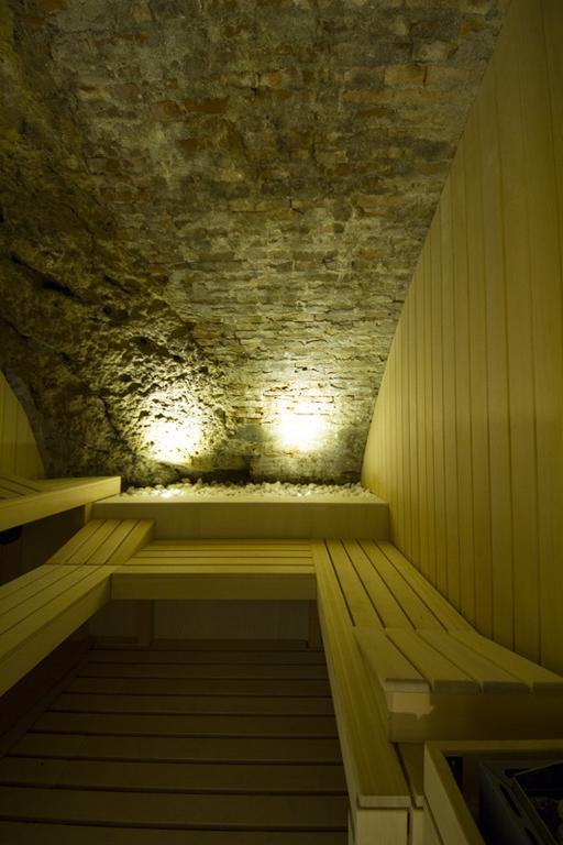 Апартаменты La Casa Del Porto Ловере Экстерьер фото